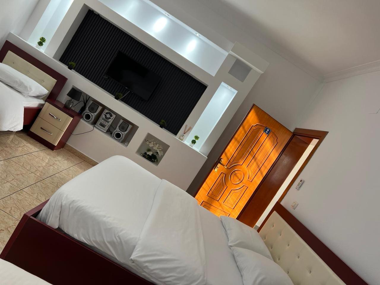 Hotel Kalaja Boks Zewnętrze zdjęcie