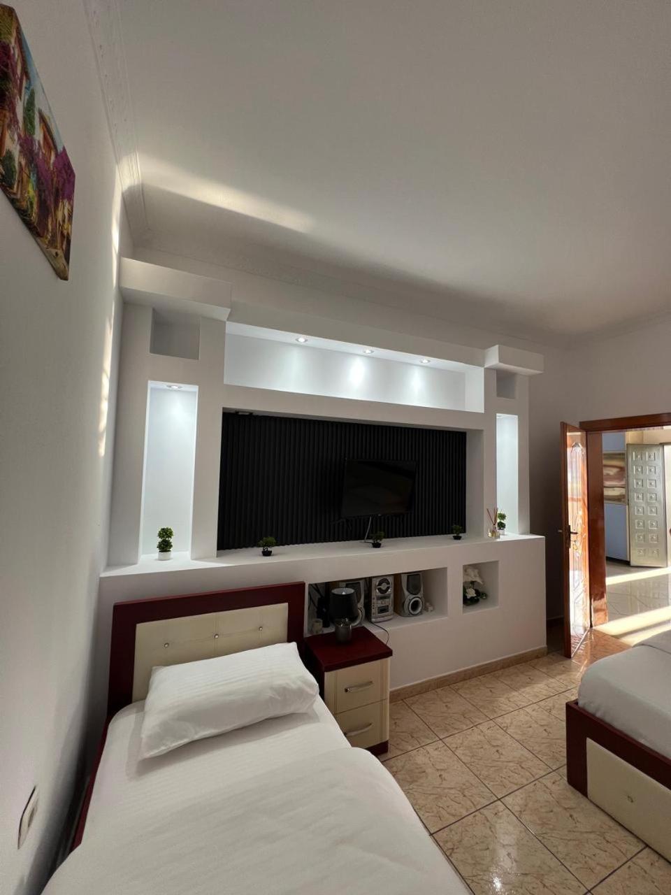 Hotel Kalaja Boks Zewnętrze zdjęcie